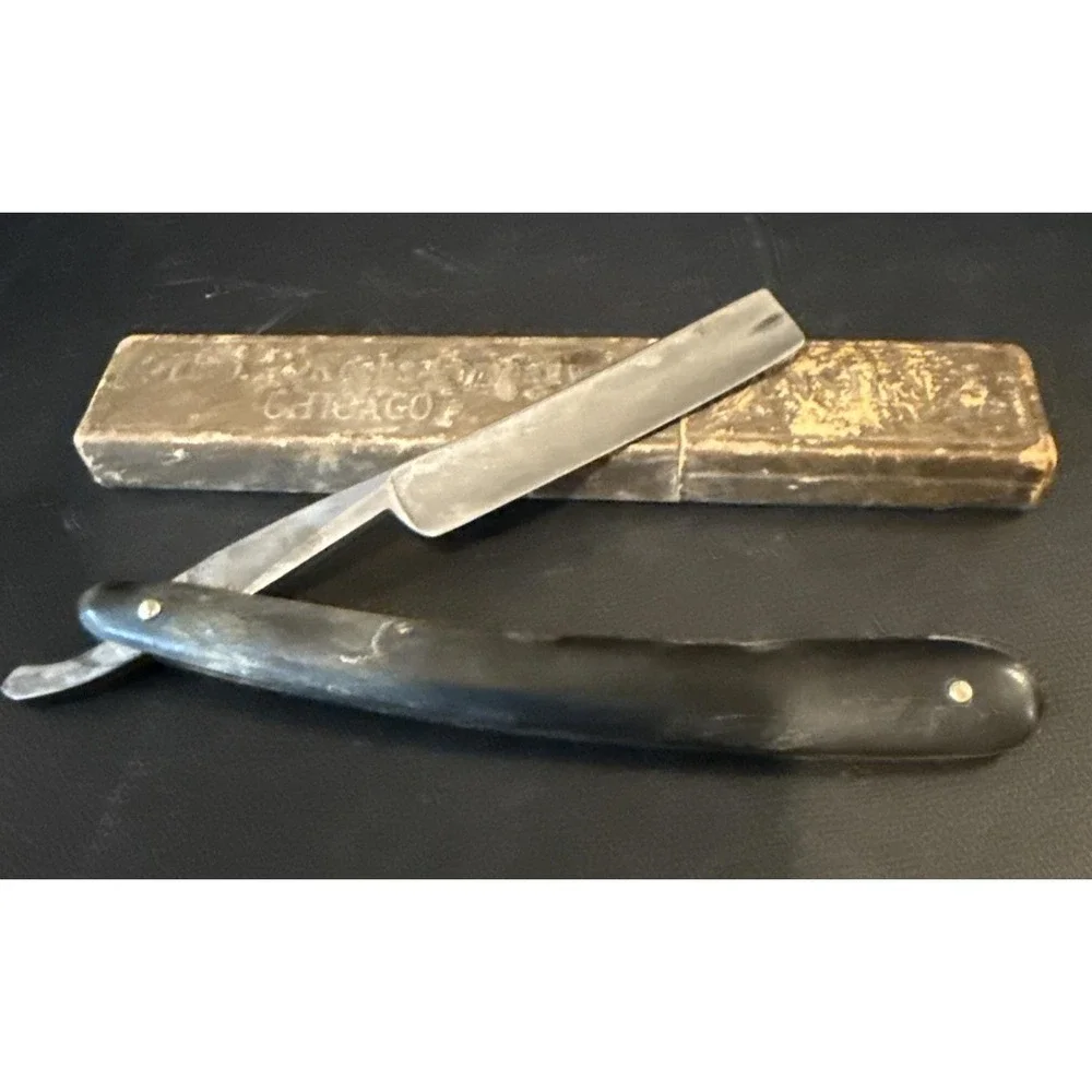 Vintage‎ Theo A Kochs Chicago Straight Razor Black Handle Germany Box READ